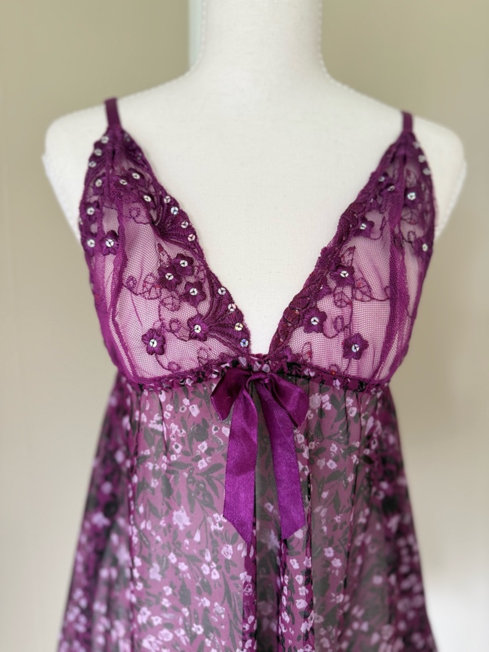 Vintage Y2K purple babydoll top camisole Sheer Lace Floral bow sequins ribbon M